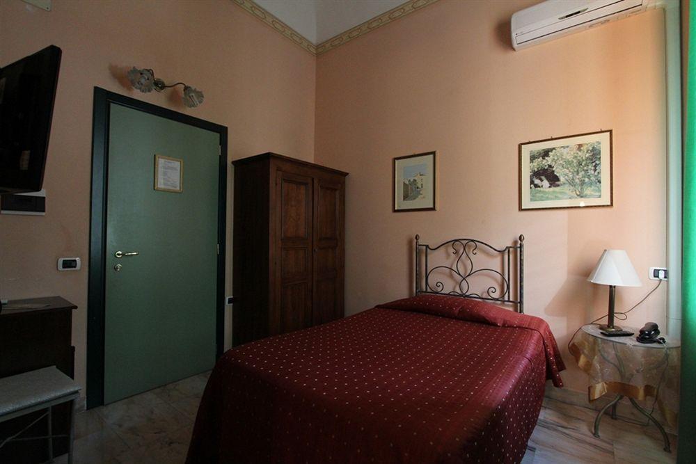 Hotel Posta Syracuse Exterior photo