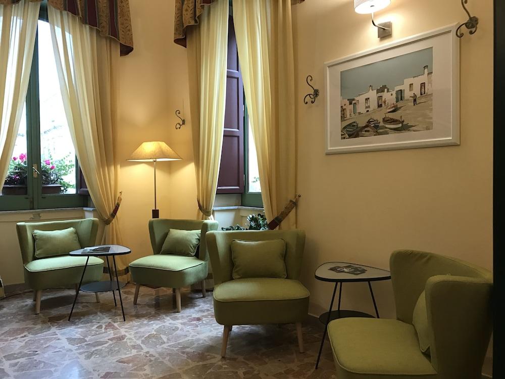 Hotel Posta Syracuse Exterior photo