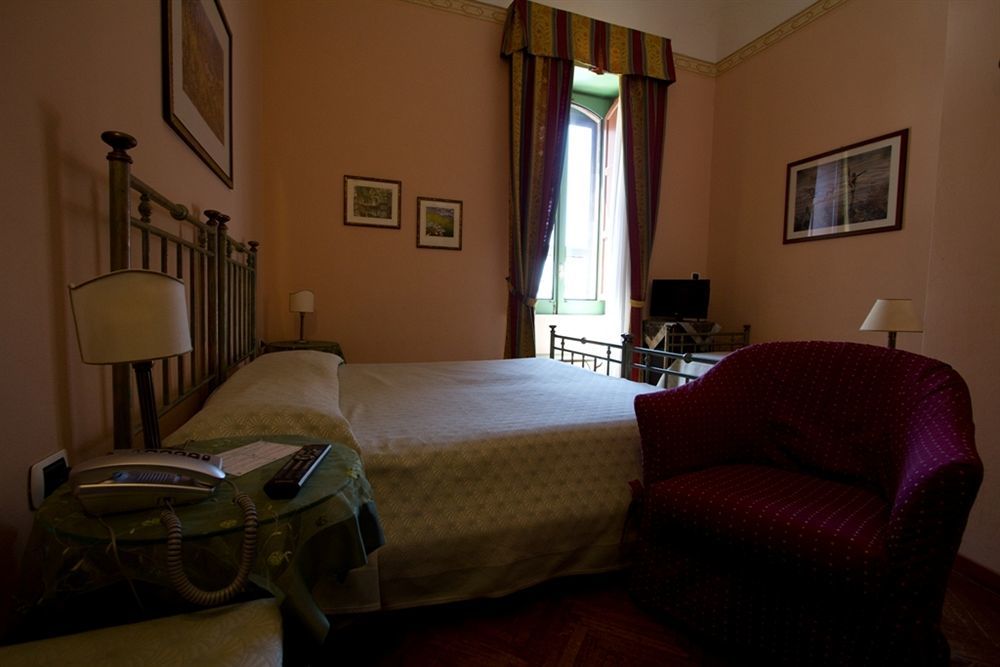 Hotel Posta Syracuse Exterior photo