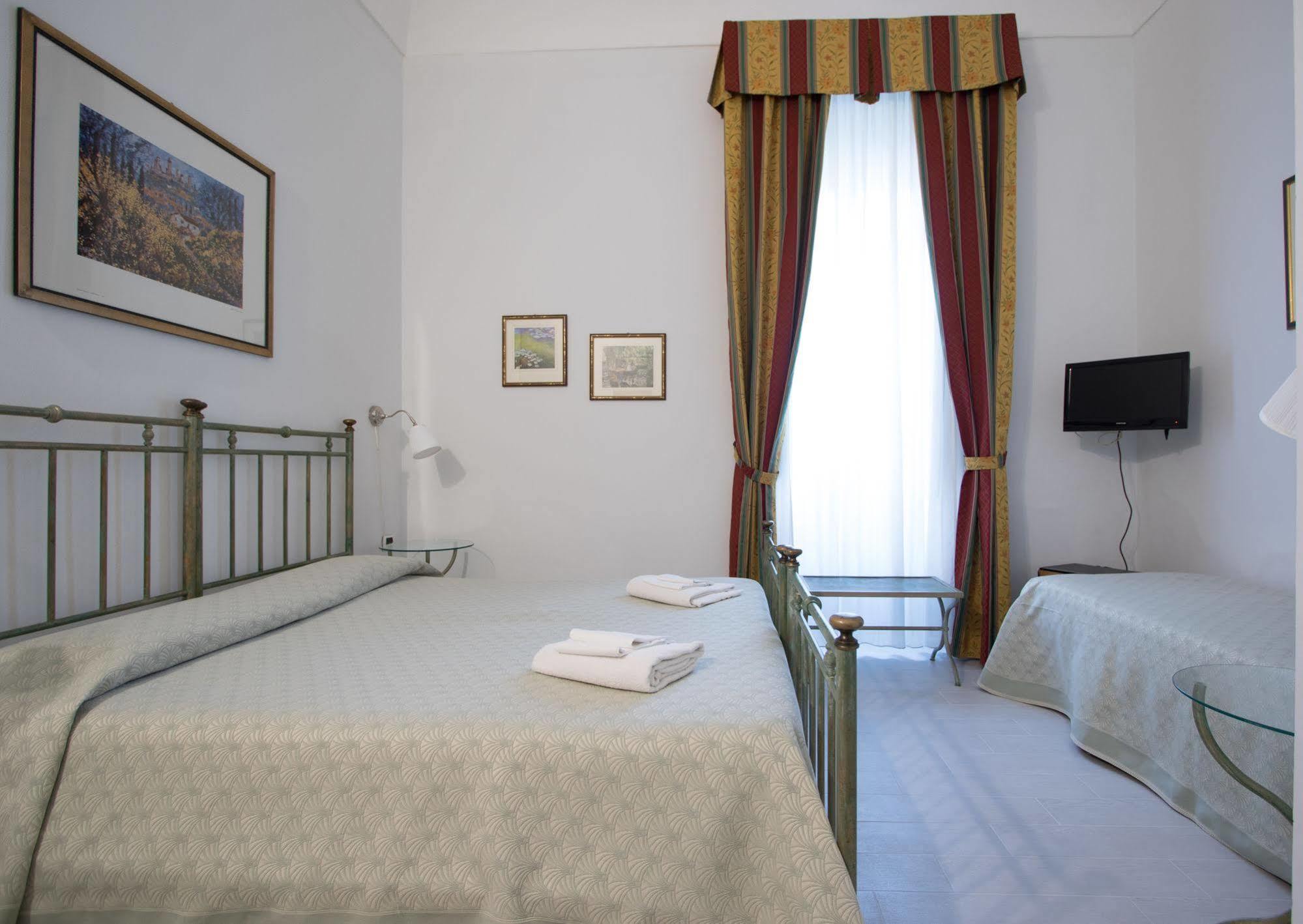 Hotel Posta Syracuse Exterior photo